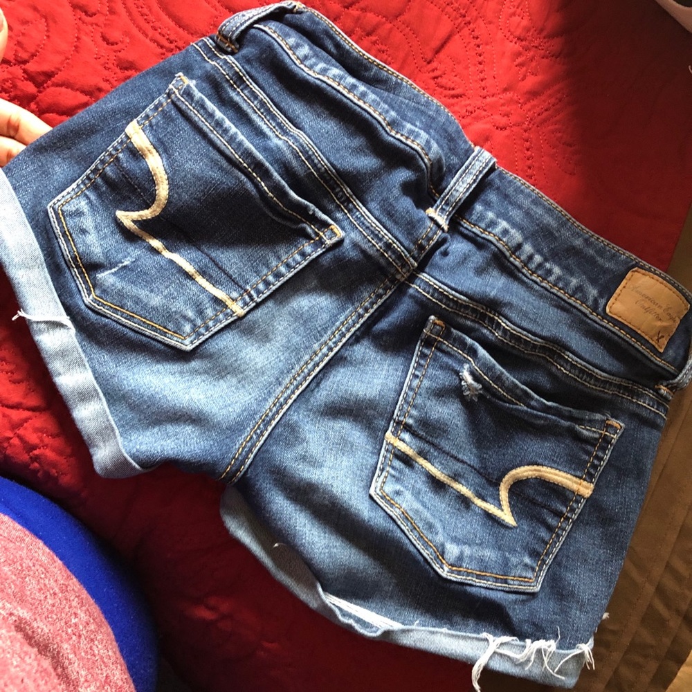 AE distressed shorts 🌞🌻✨